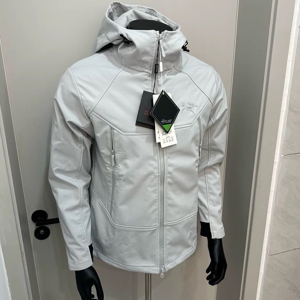 【ARC'TERYX旗艦店】COVERT ニットカーディガン ご好評に付き再入荷！