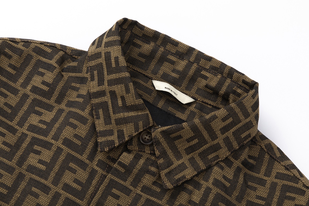 【FENDI 公式旗艦店】 フェンディ シャツ ご好評に付き再入荷！