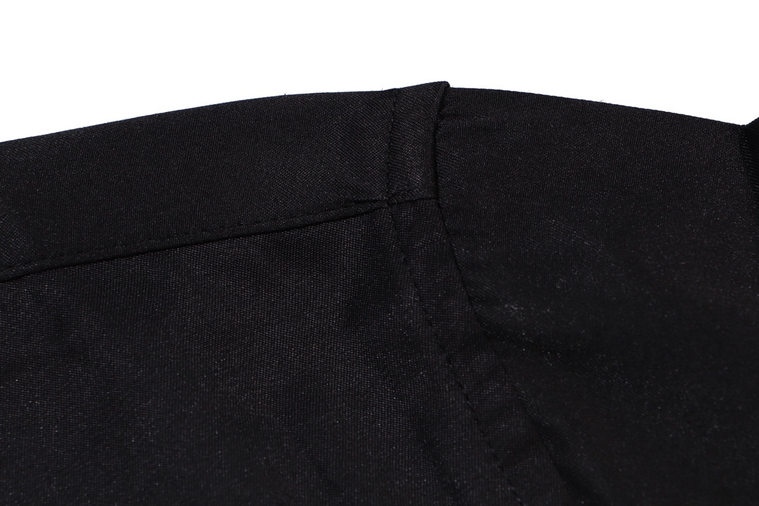 【BURBERRY 公式旗艦店】バーバリー シャツ ご好評に付き再入荷 240716