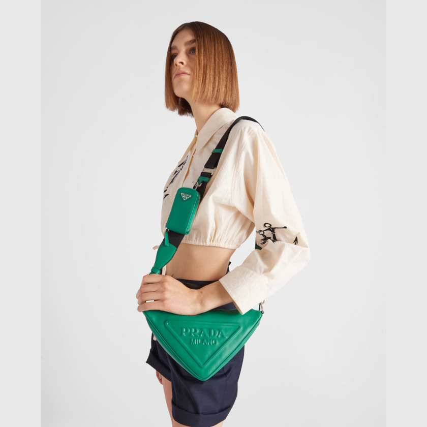 累積売上第１位☆新作☆ プラダ PRADA トライアングル レザーショルダーバッグ