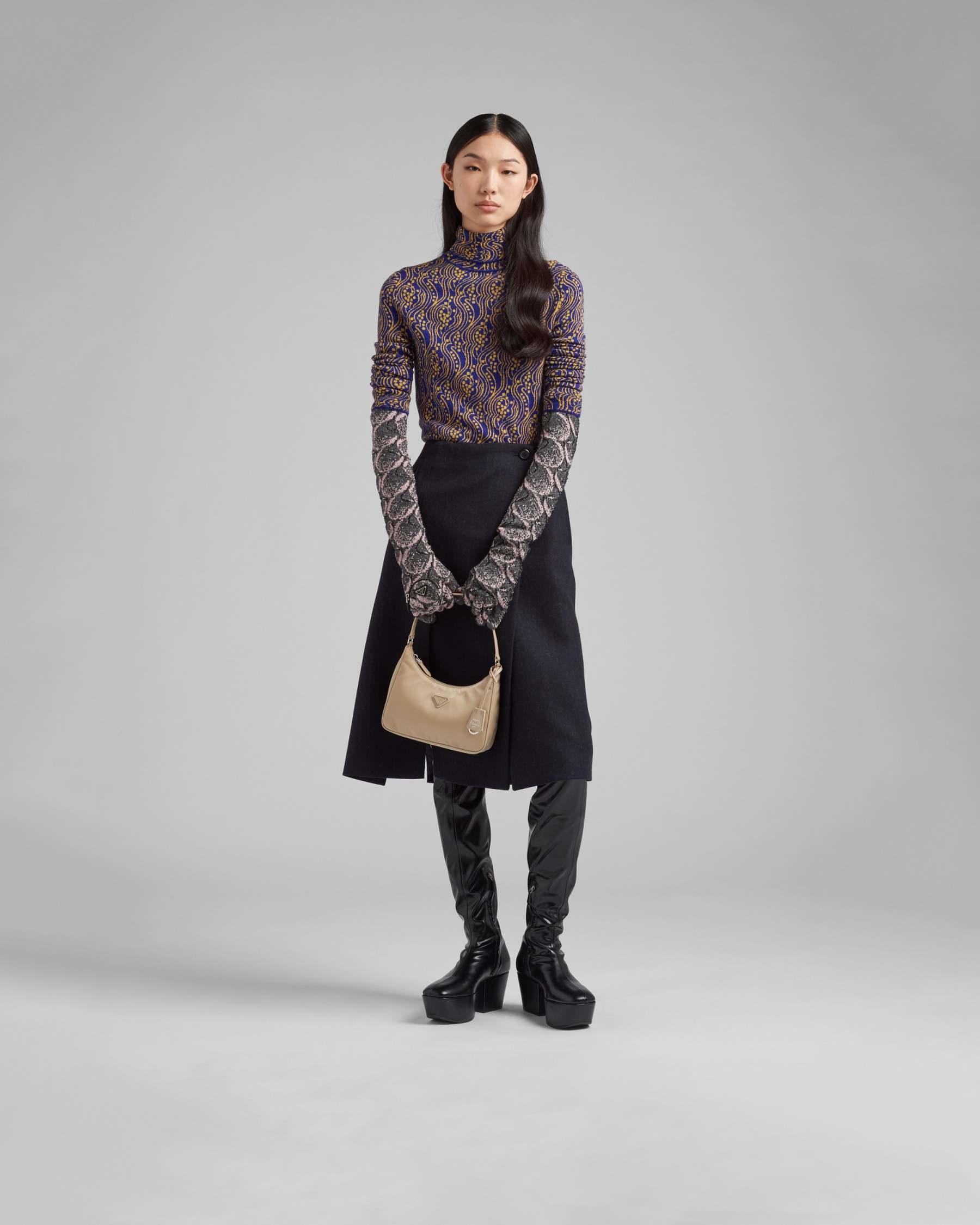 プラダ Re-Edition 2005 Re-Nylon ミニバッグ