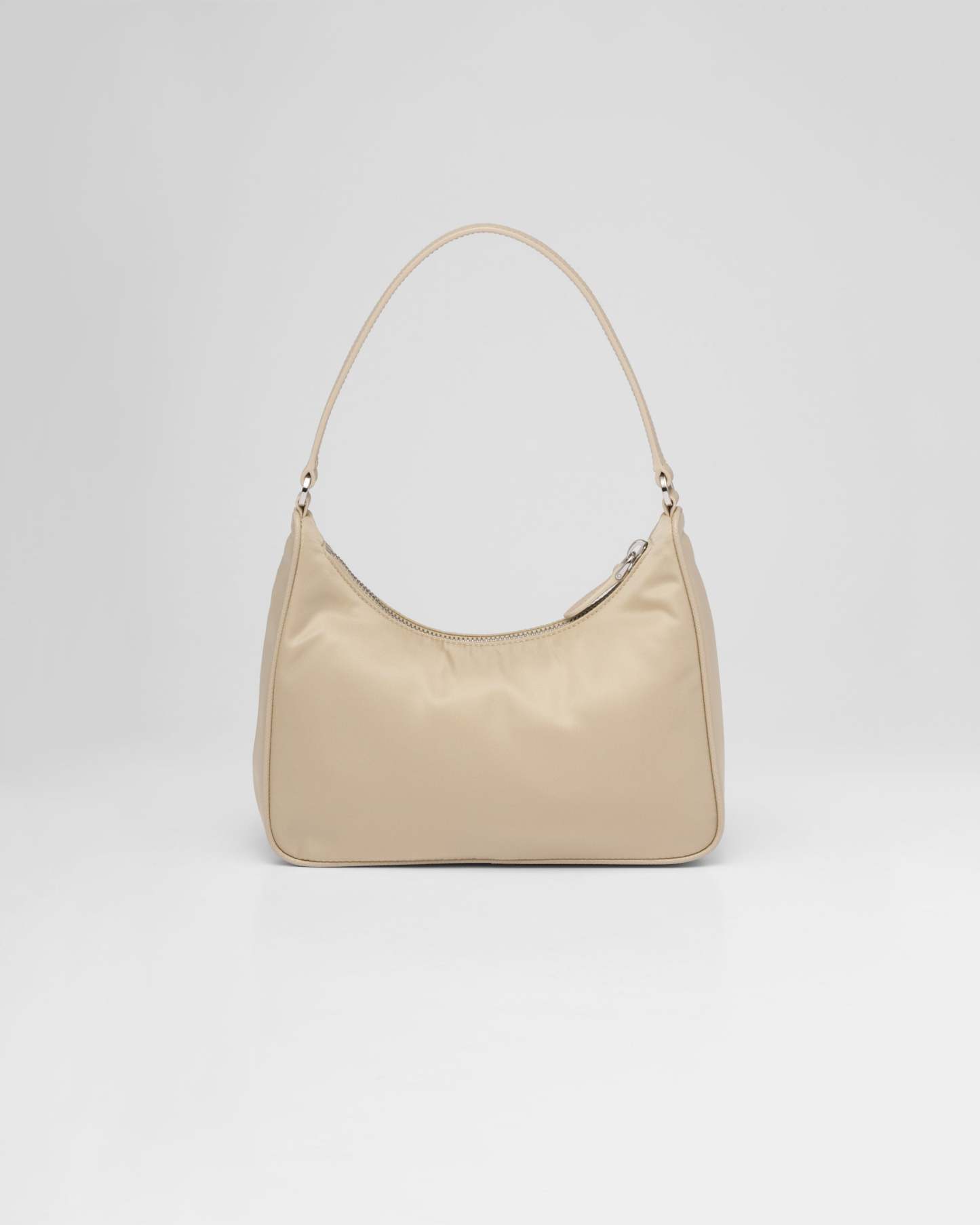 プラダ Re-Edition 2005 Re-Nylon ミニバッグ