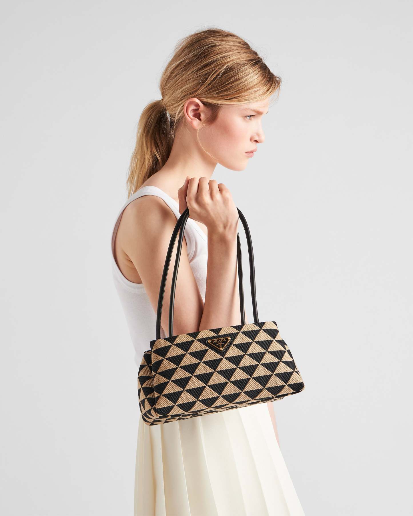 プラダ シンボル エンブロイダリーファブリック スモールバッグ