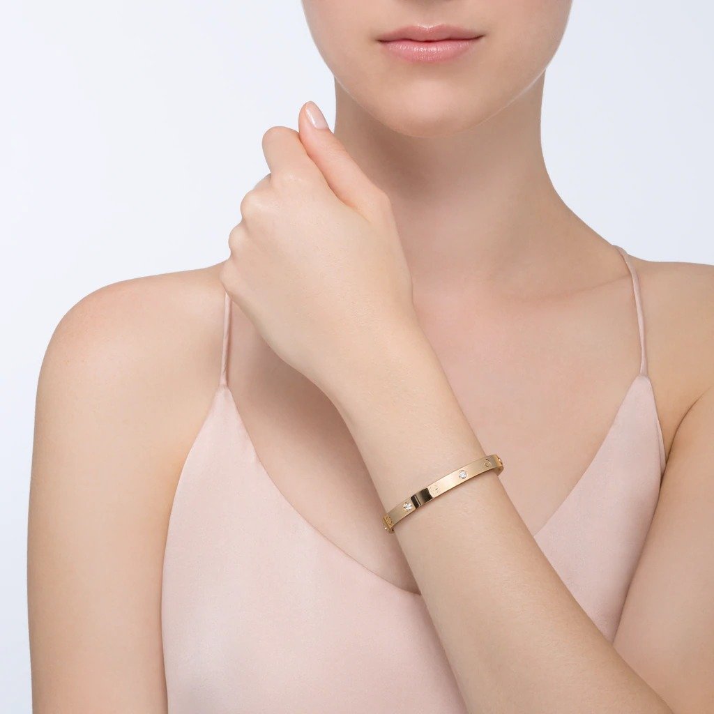【Cartier】カルティエ LOVE BRACELET, 4 DIAMONDS ブレスレット、ダイヤモンド4個