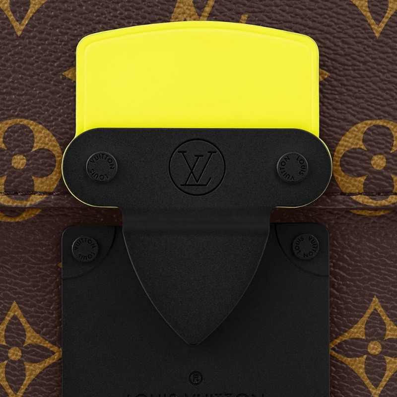 【LOUIS VUITTON】Sロック・スリングバッグ LVUS5N53BRWZZZZZ00