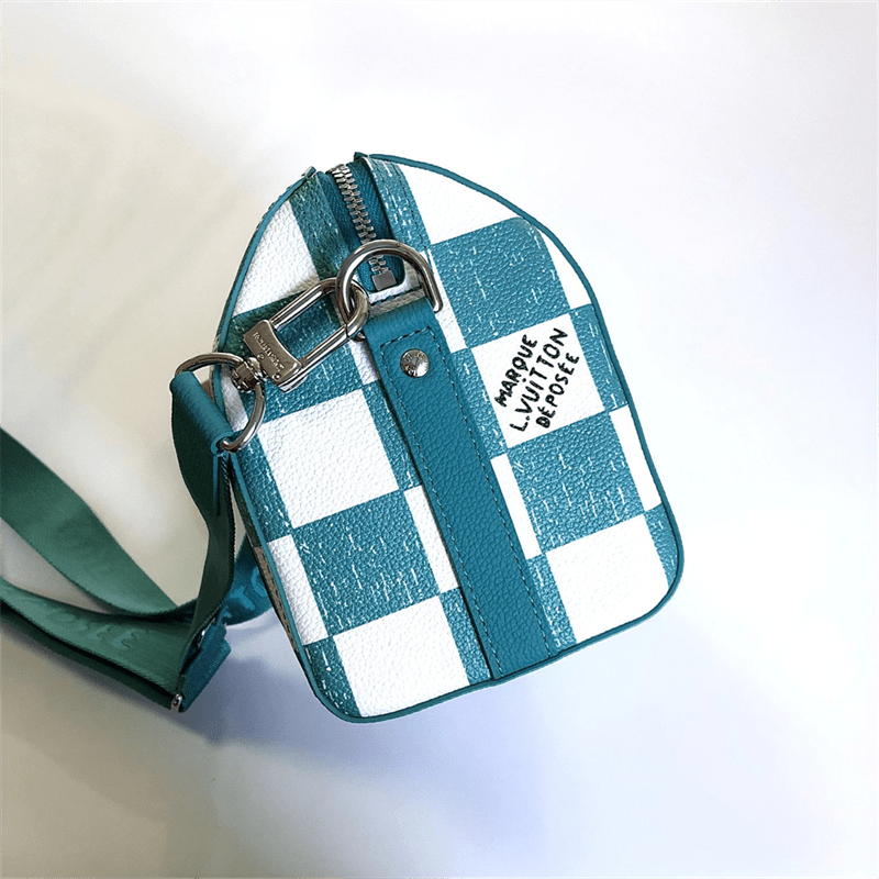 LouisVuittonシティ キーポル ショルダーバッグ N50076