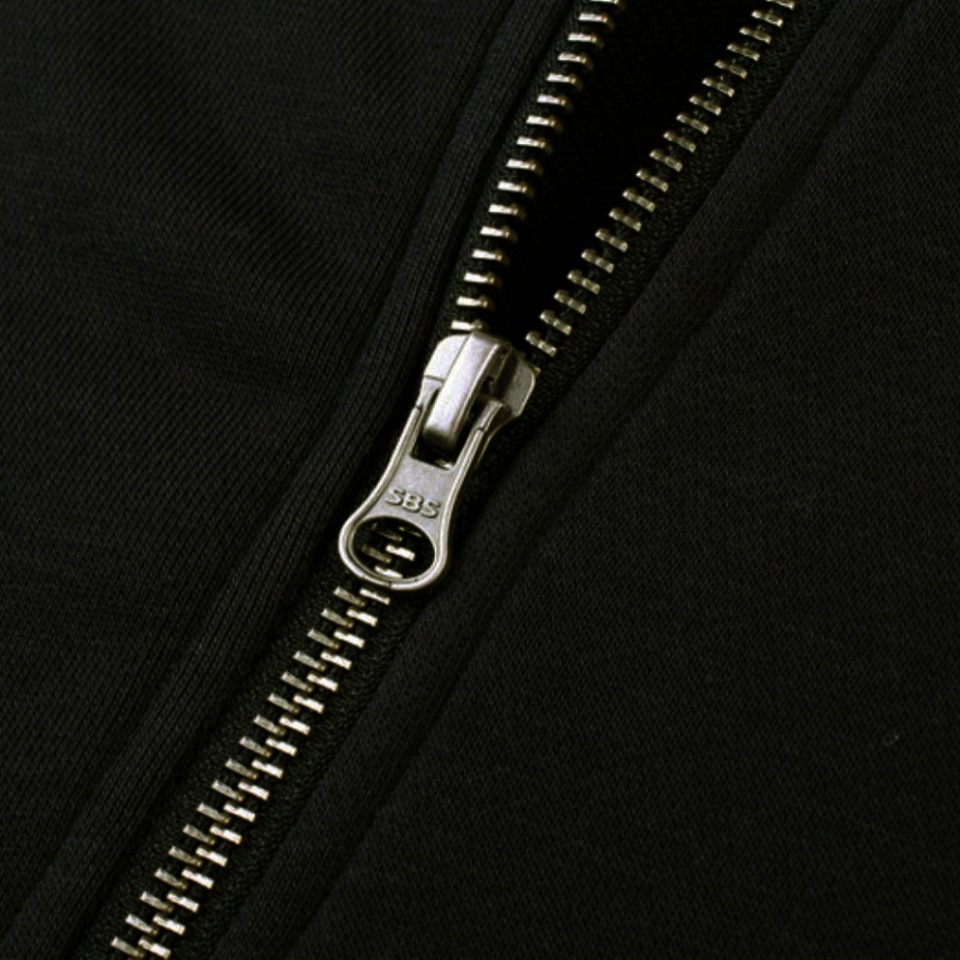 【GUCCI】ジップアップパーカー