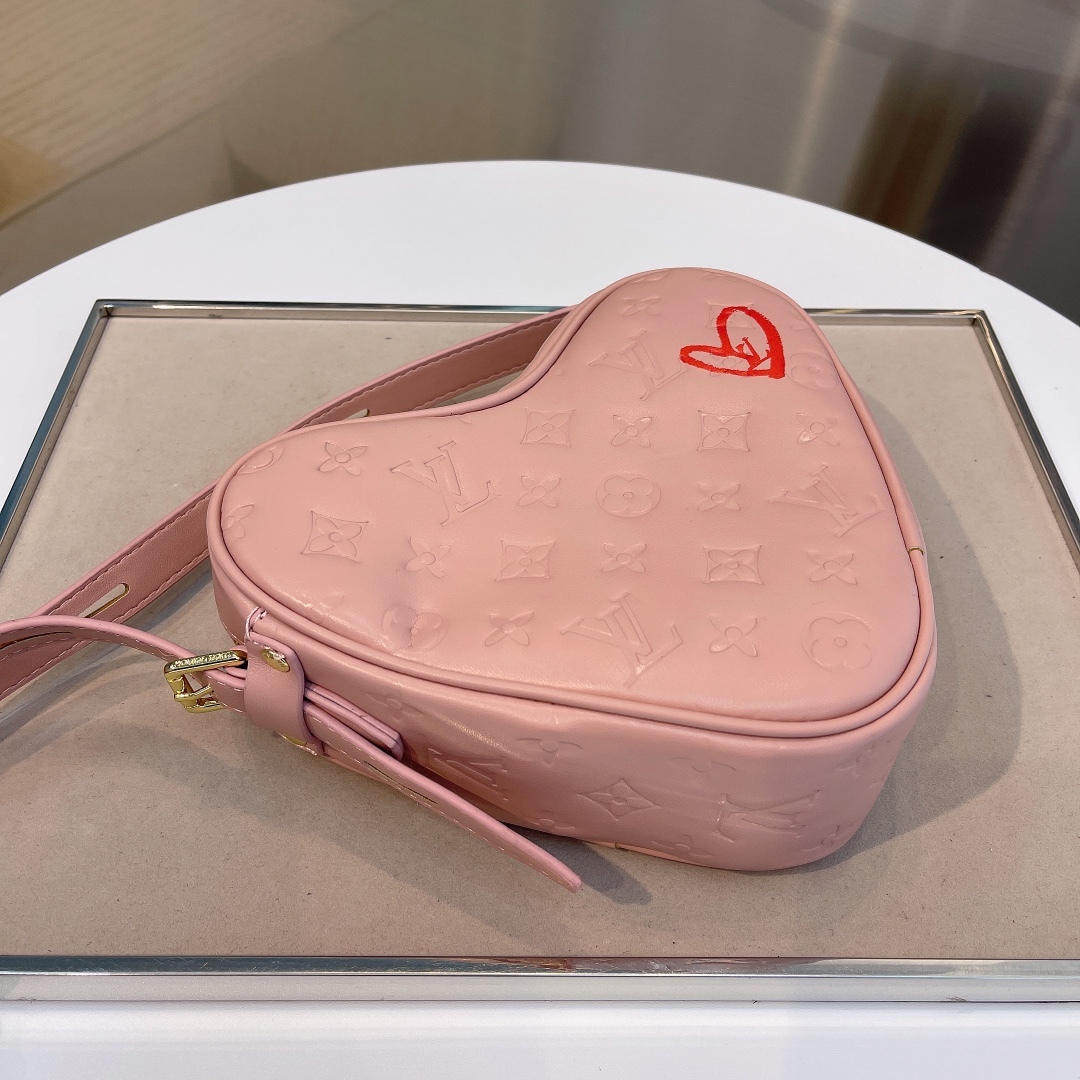 Louis Vuitton （ルイヴィトン） ショルダーバッグ M58738