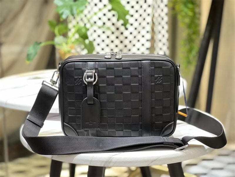 Louis Vuitton シリウスメッセンジャーバッグ N45286