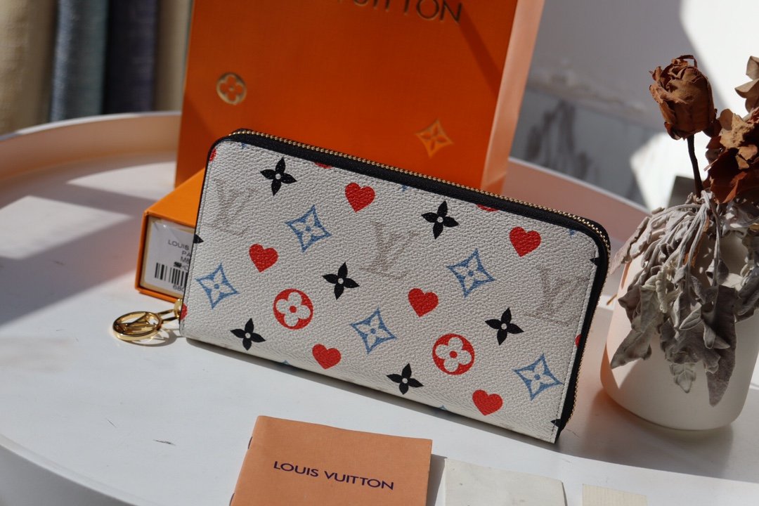 Louis Vuitton (ルイ・ヴィトン) 財布 11x8.5x2 cm
