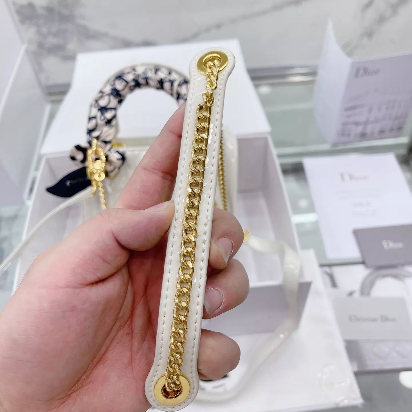 【最新作】Dior戴妃エナメルモデル