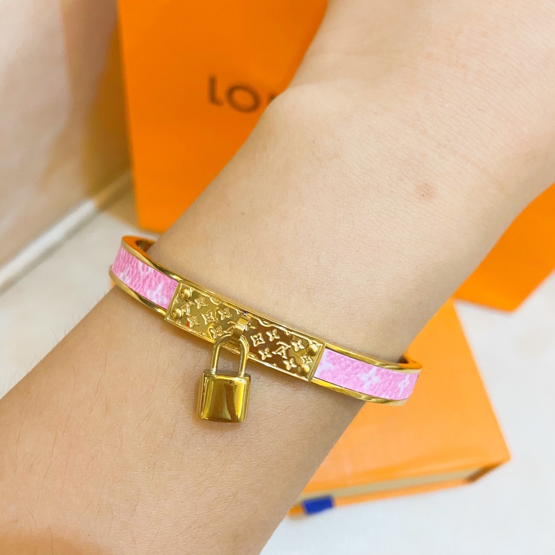 Louis Vuitton ブレスレット