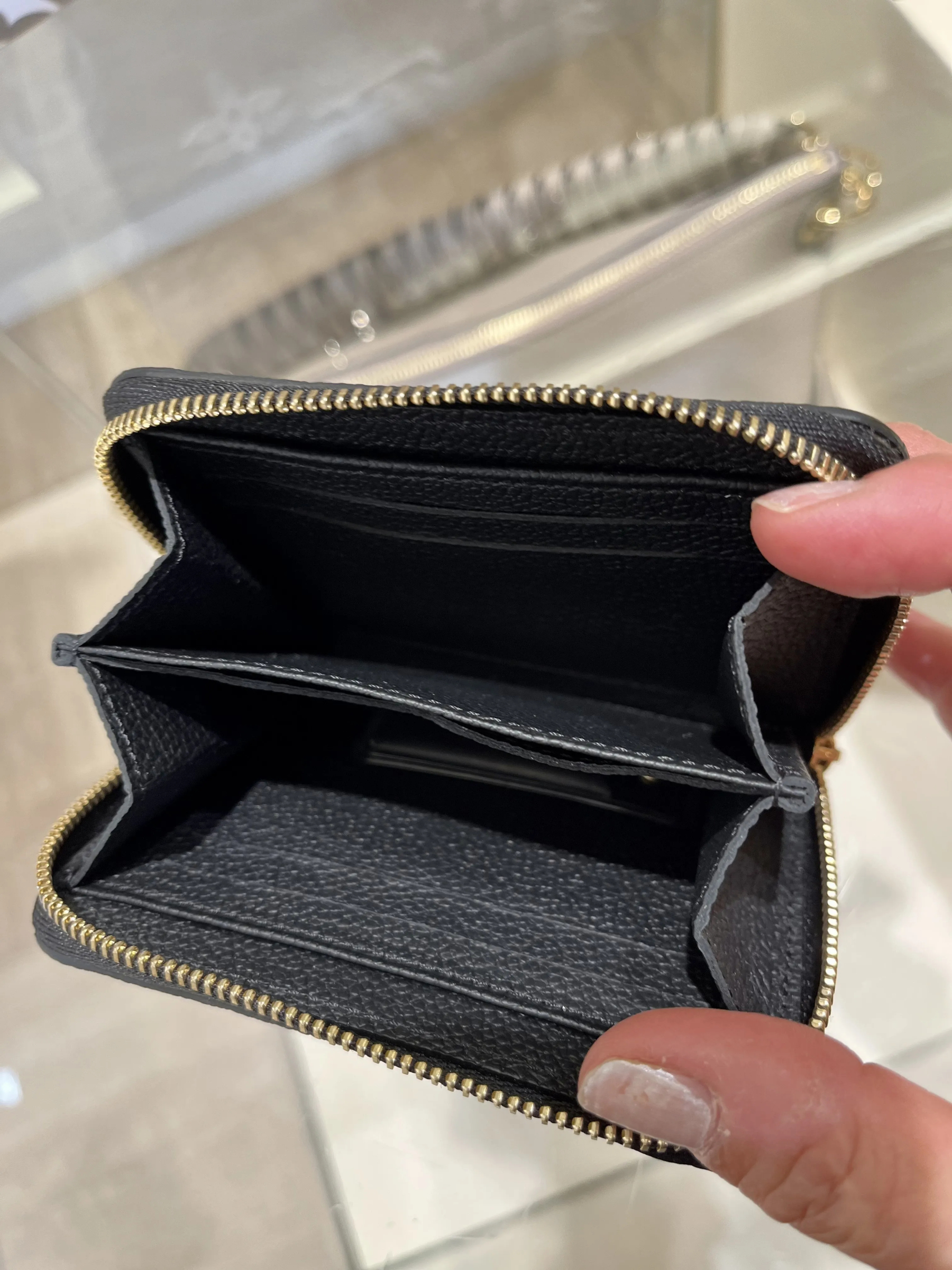 ★LOUIS VUITTON★ ジッピーコインパース M60574 11*8.5*2cm