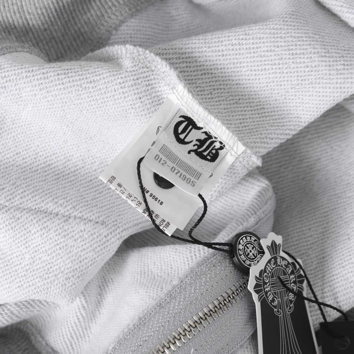 【CHROME HEARTS】パーカー