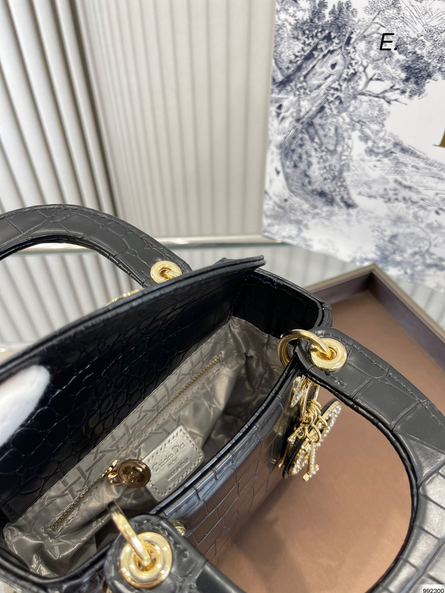 累積売上総額第１位 Diorダイアモンドバッグ♥️