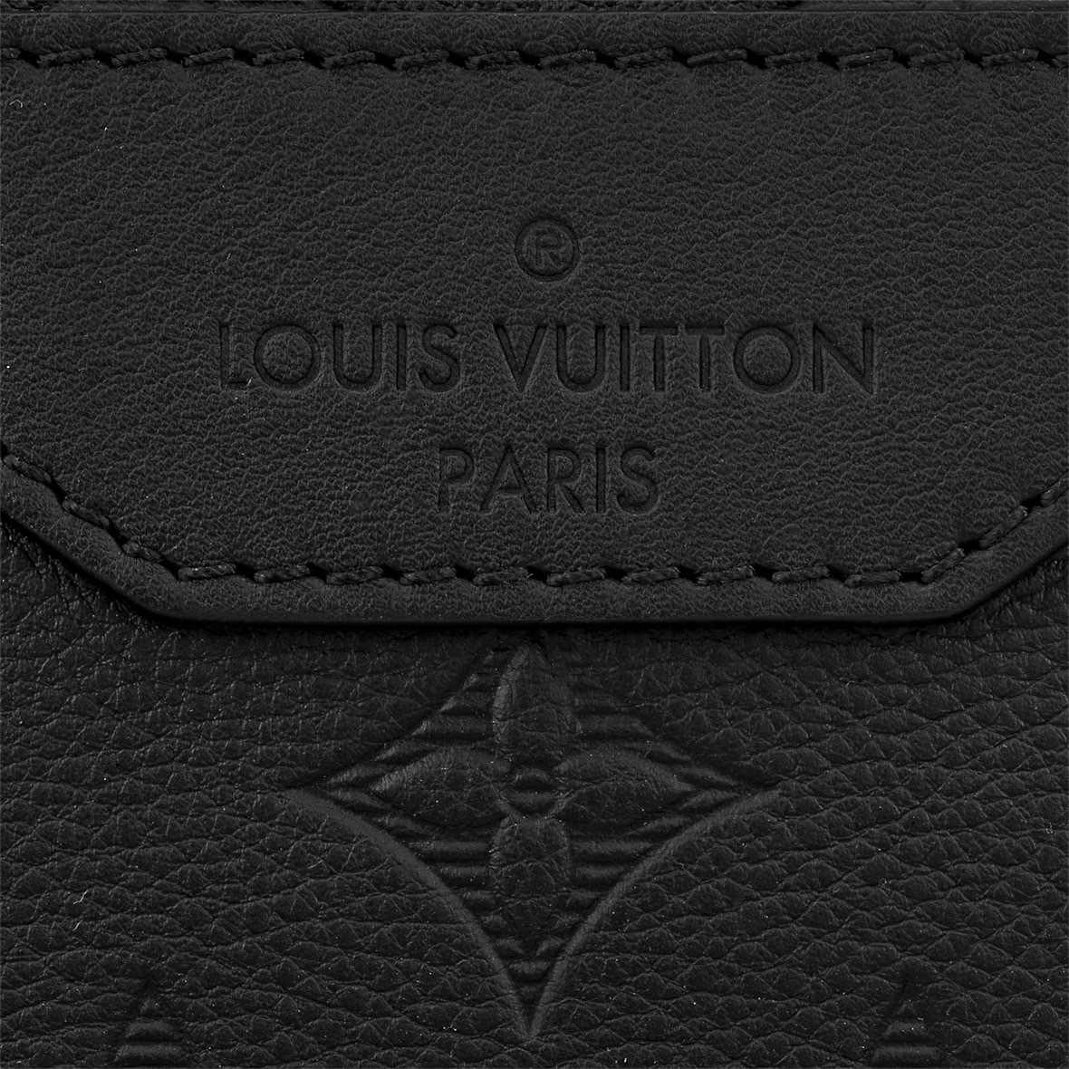 《クールでお洒落！！》Louis Vuitton トリオ・メッセンジャー
