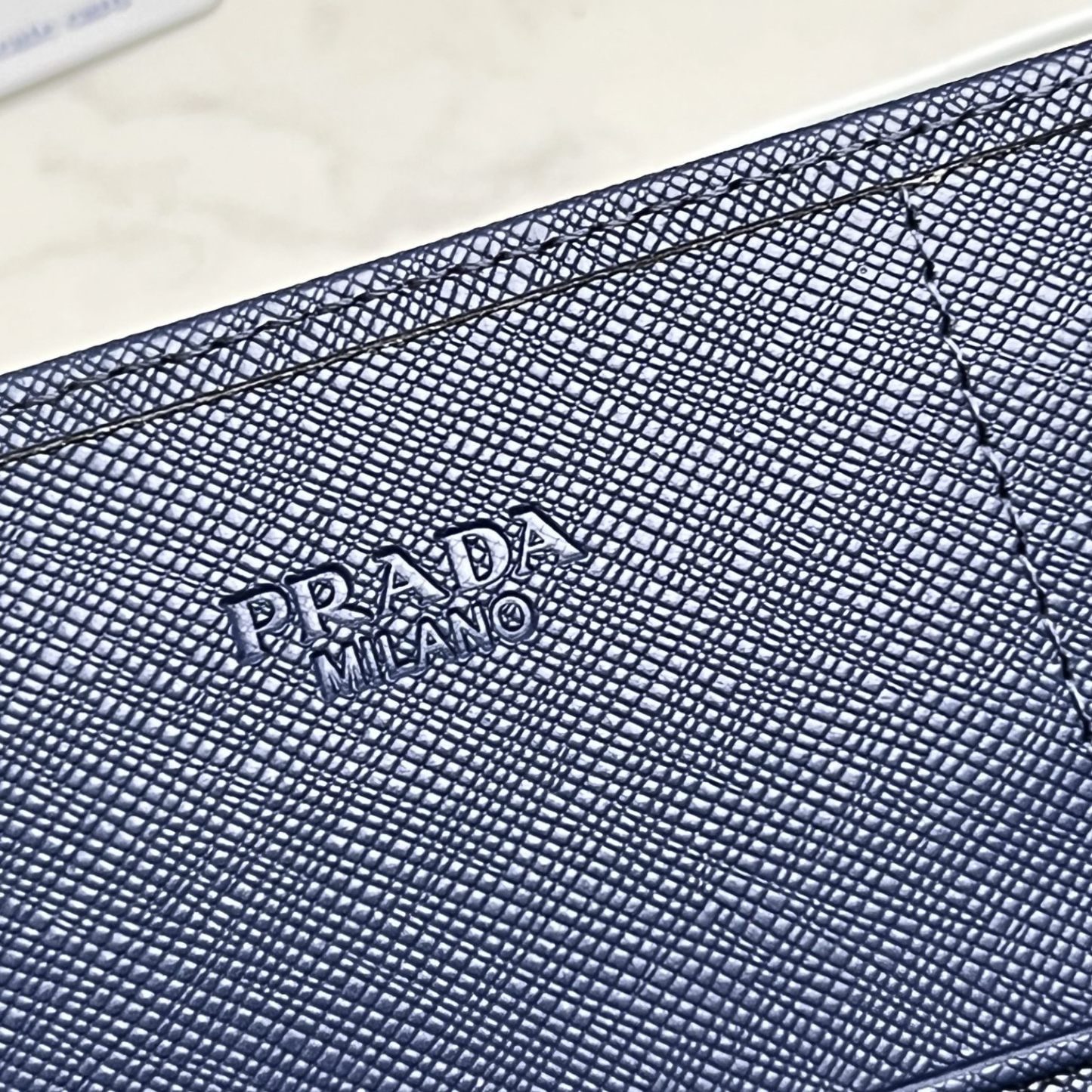 Pradaレザー コンチネンタルウォレット 財布 折財布