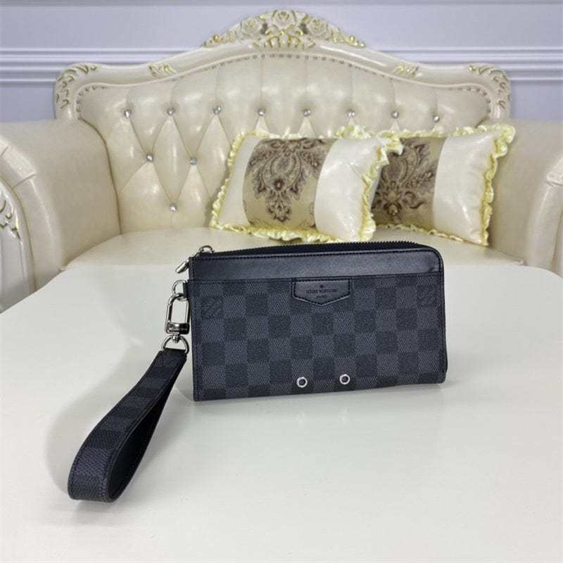 LouisVuittonストラップ付き長財布ZIPPY DRAGONNE N60379