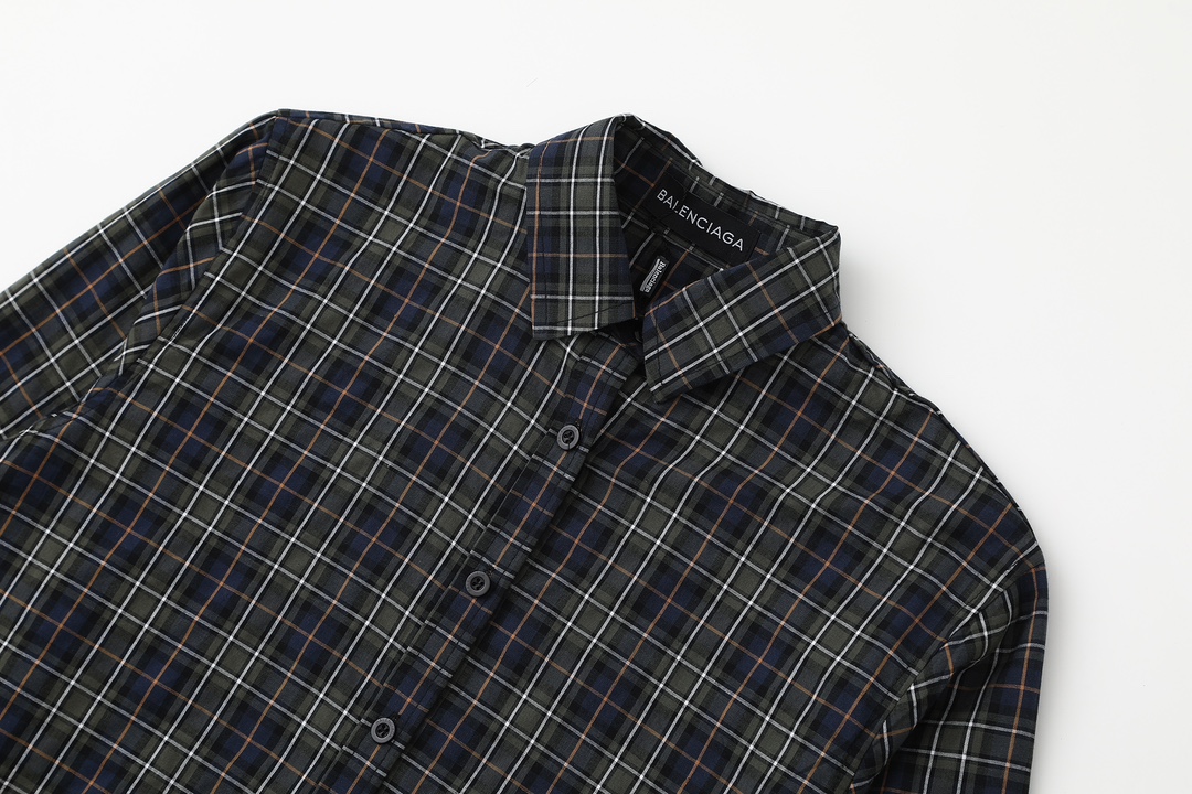 【BALENCIAGA 公式旗艦店】バレンシアガ シャツ ご好評に付き再入荷 240802