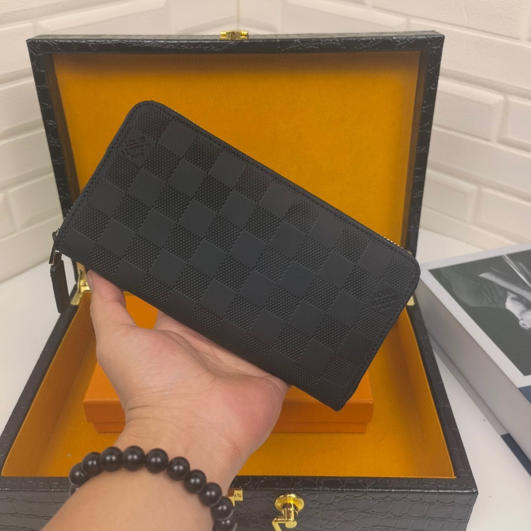 Louis Vuitton (ルイ・ヴィトン) 財布19x10x2.5 cm