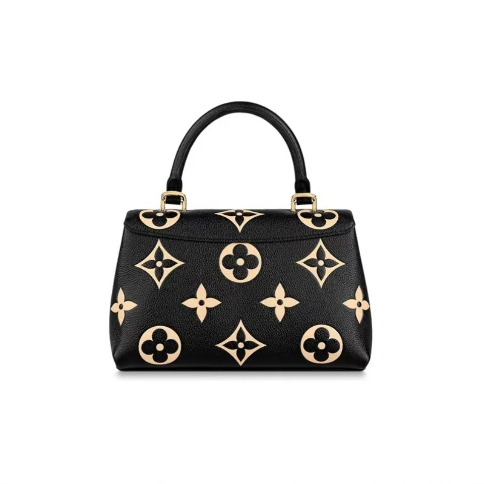 LOUIS VUITTON（ルイヴィトン）MADELEINE BB メッセンジャーバッグ
