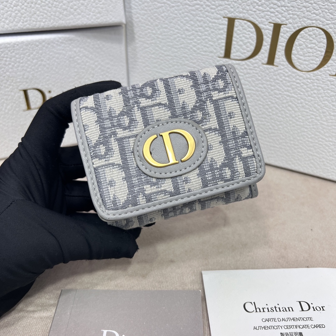 【限定】DIOR❤️30 Montaigneショートウォレット 免税