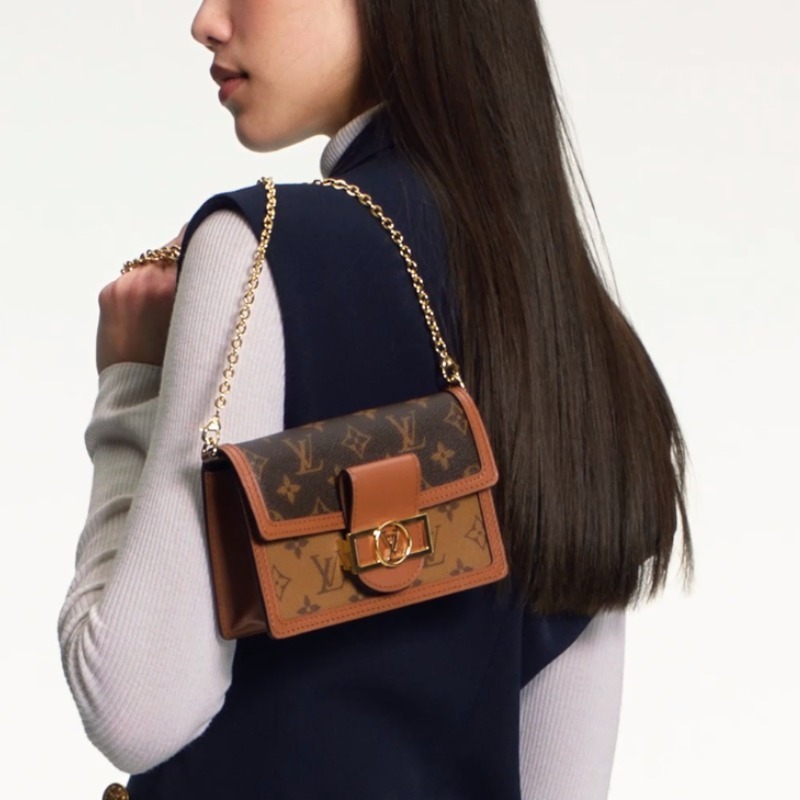 人気！LOUIS VUITTON（ルイヴィトン）Trio メッセンジャーバッグ