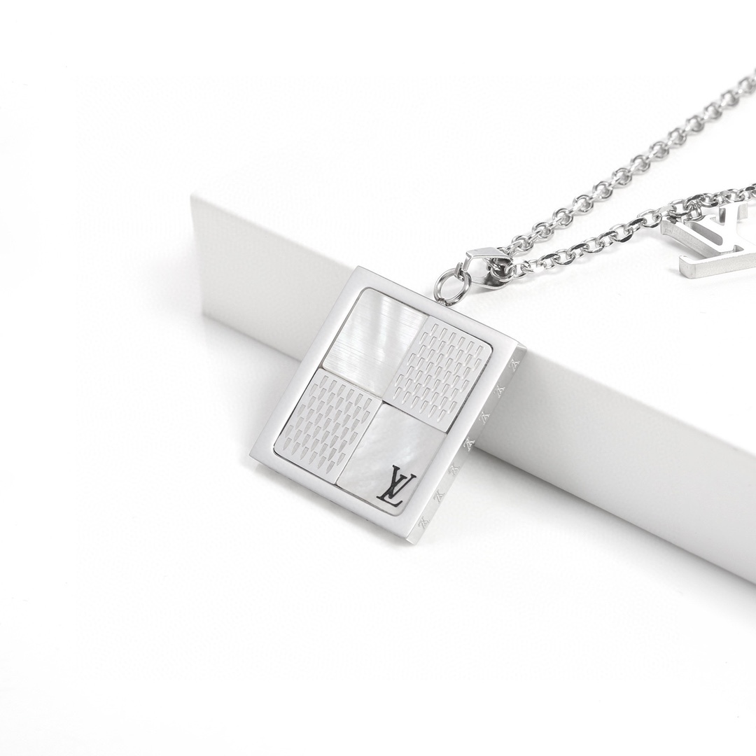 Louis Vuitton（ルイヴィトン）ペンダント