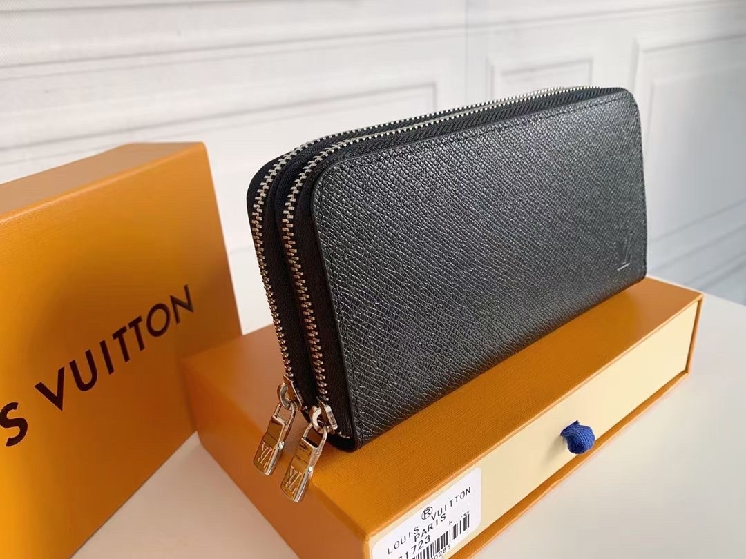 LOUIS VUITTON（ルイヴィトン）二重ファスナー 財布 19x10x4CM