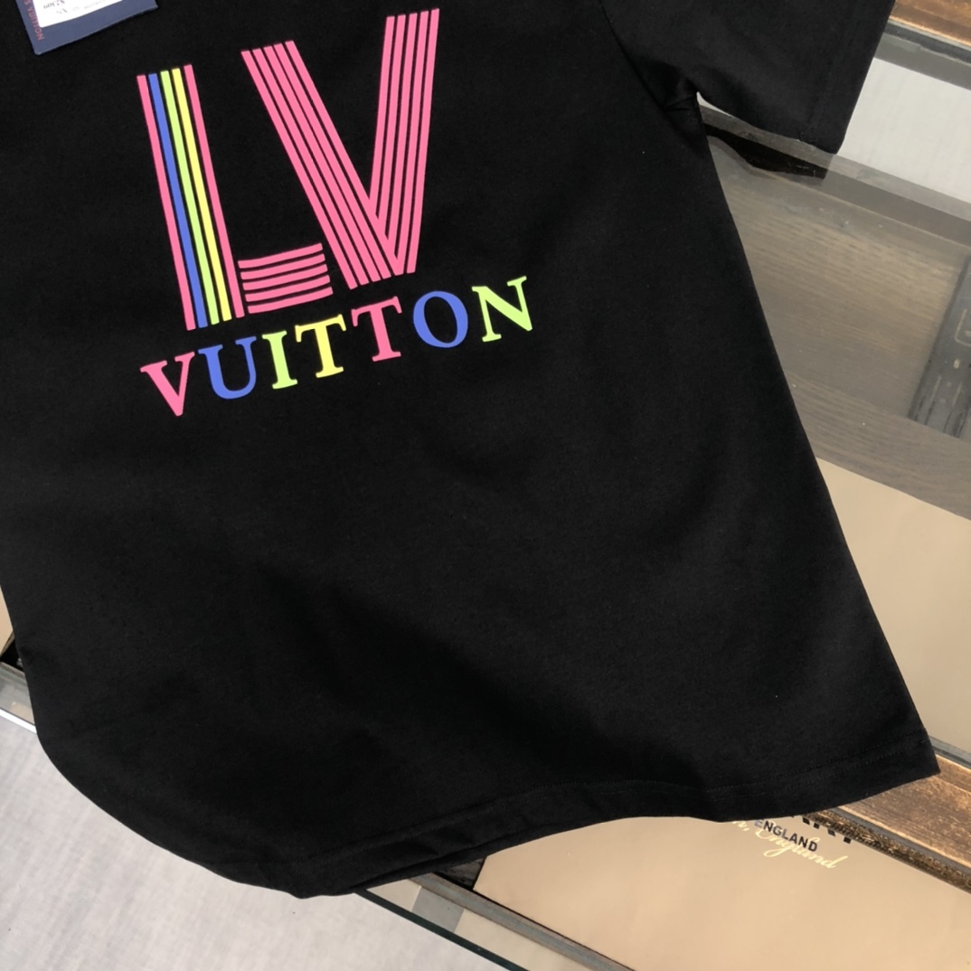 【LOUIS VUITTON】ルイヴィトン 半袖Tシャツ 男女兼用、ご好評に付き再入荷！