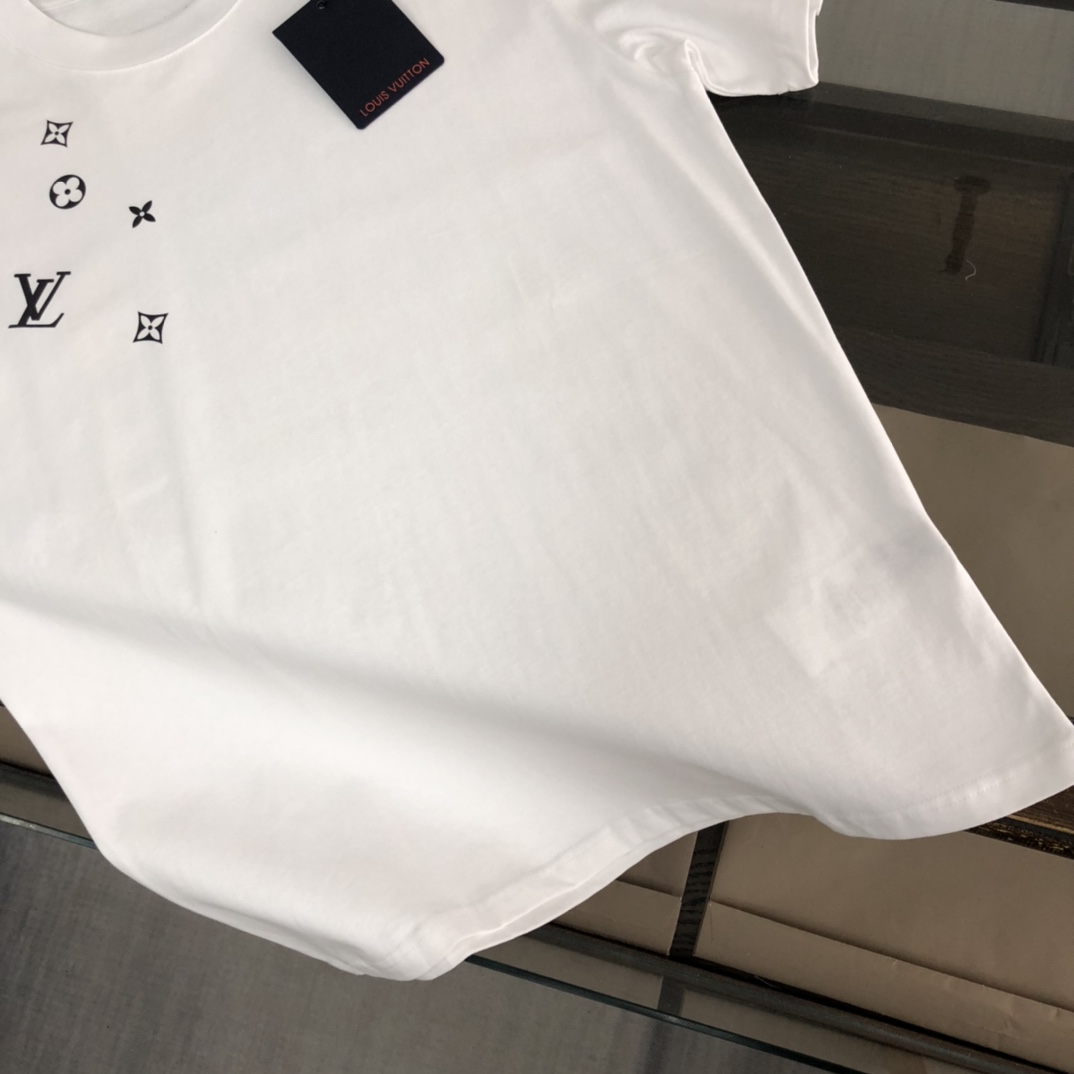 【LOUIS VUITTON旗艦店】ルイヴィトン 半袖Tシャツ ご好評に付き再入荷！
