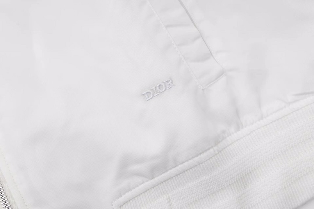 【DIOR公式旗艦店】ディオール ジャケット 綿入り ご好評に付き再入荷！