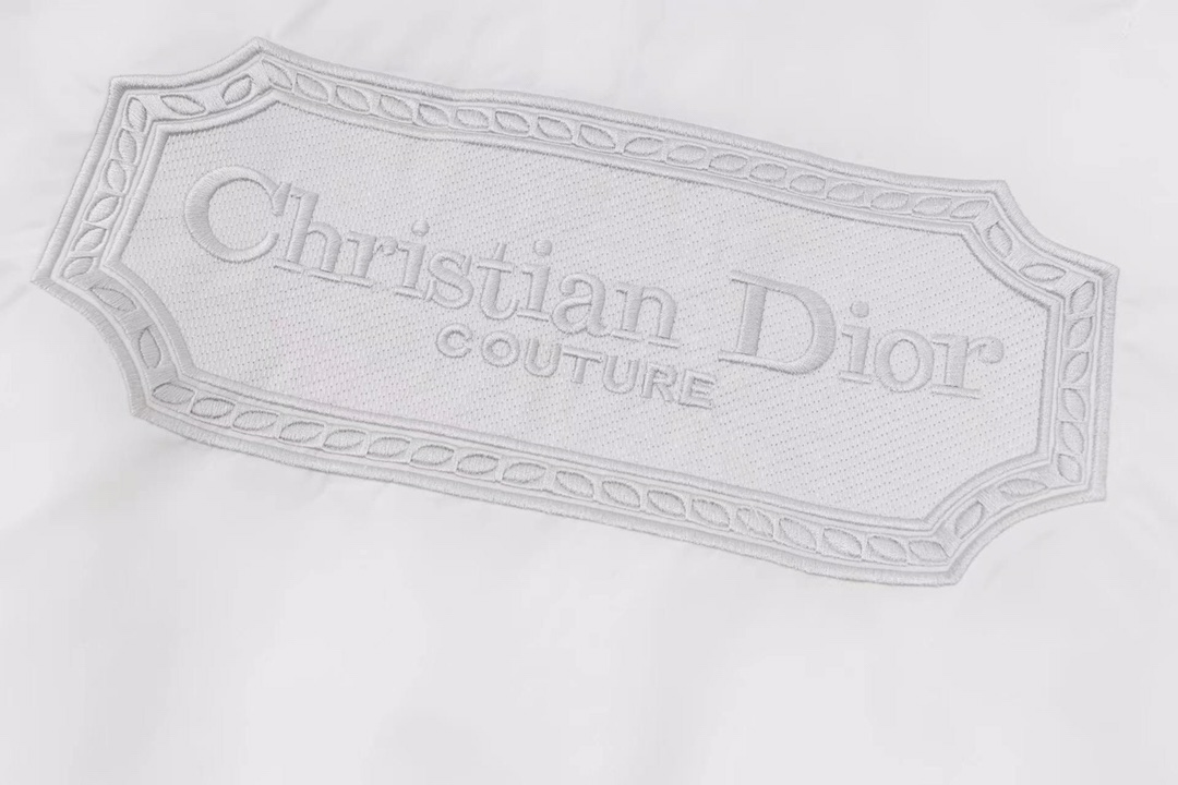 【DIOR公式旗艦店】ディオール ジャケット 綿入り ご好評に付き再入荷！