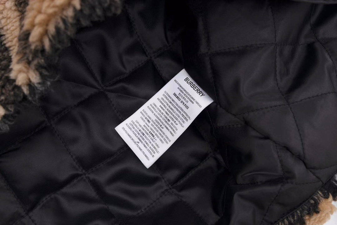 【BURBERRY旗艦店】バーバリー ラムウールジャケット ご好評に付き再入荷！