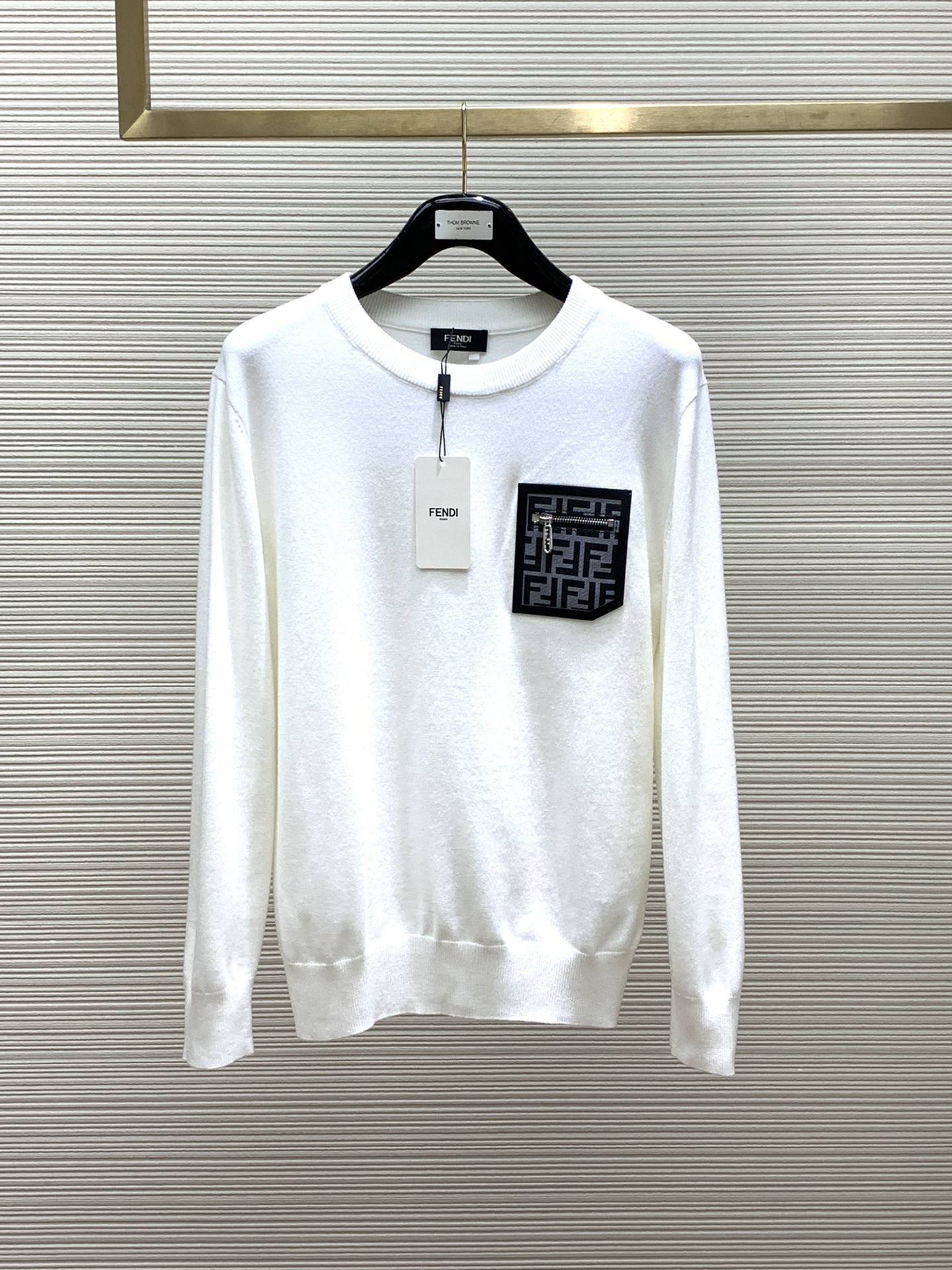 【FENDI旗艦店】フェンディ セーター ご好評に付き再入荷！