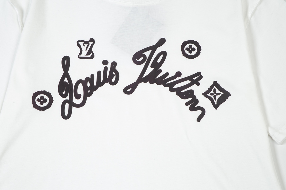 【LOUIS VUITTON旗艦店】ルイヴィトン 半袖Tシャツ ご好評に付き再入荷！