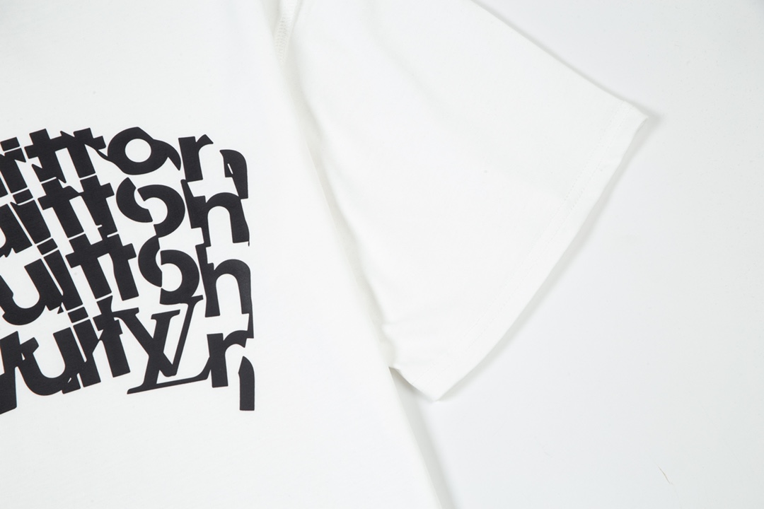 【LOUIS VUITTON】ルイヴィトン 半袖Tシャツ 男女兼用、ご好評に付き再入荷！