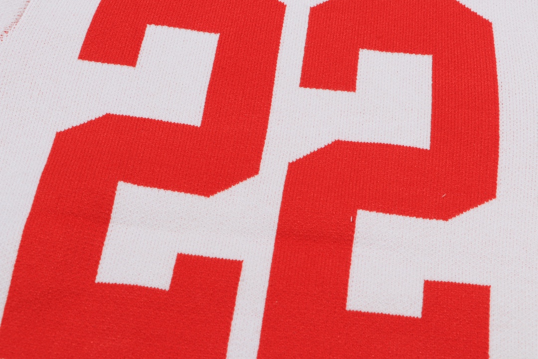 【AMIRI旗艦店】 セーター 男女兼用 ご好評に付き再入荷！