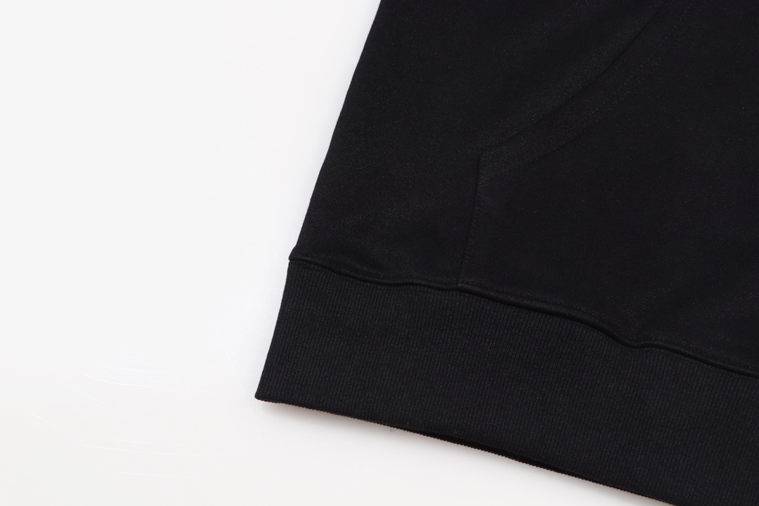 【CELINE旗艦店】パーカー★男女兼用★ご好評に付き再入荷！