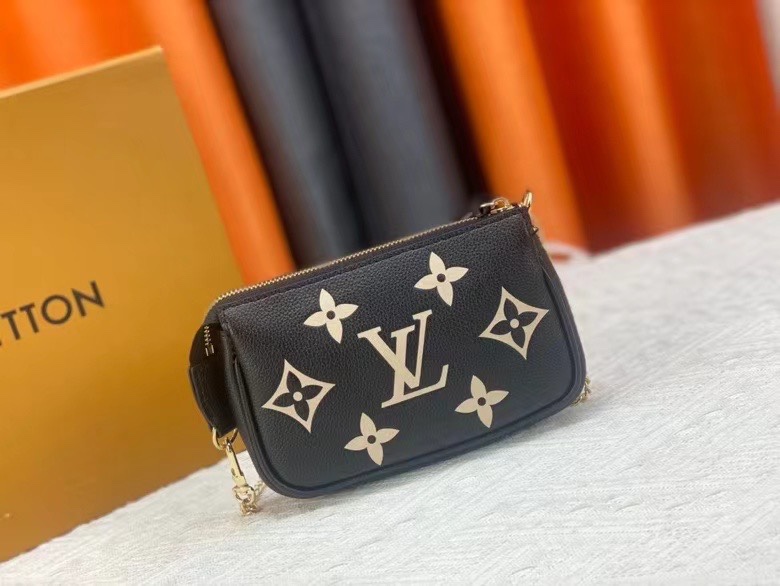 LOUIS VUITTON ルイヴィトン MINI POCHETTE ACCESSOIRES M80501