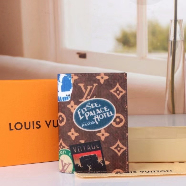 Louis Vuitton (ルイ・ヴィトン)  財布 14*10*2.5CM M83519 64052