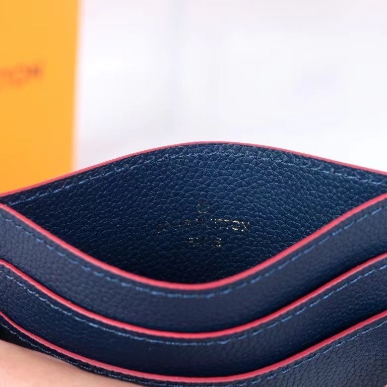 Louis Vuitton (ルイ・ヴィトン) CAPUCINES財布 M83358 11 x 7.5 x0.5CM