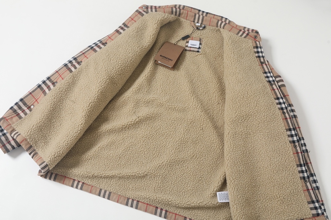 【BURBERRY旗艦店】バーバリー ラムウールジャケット ご好評に付き再入荷！