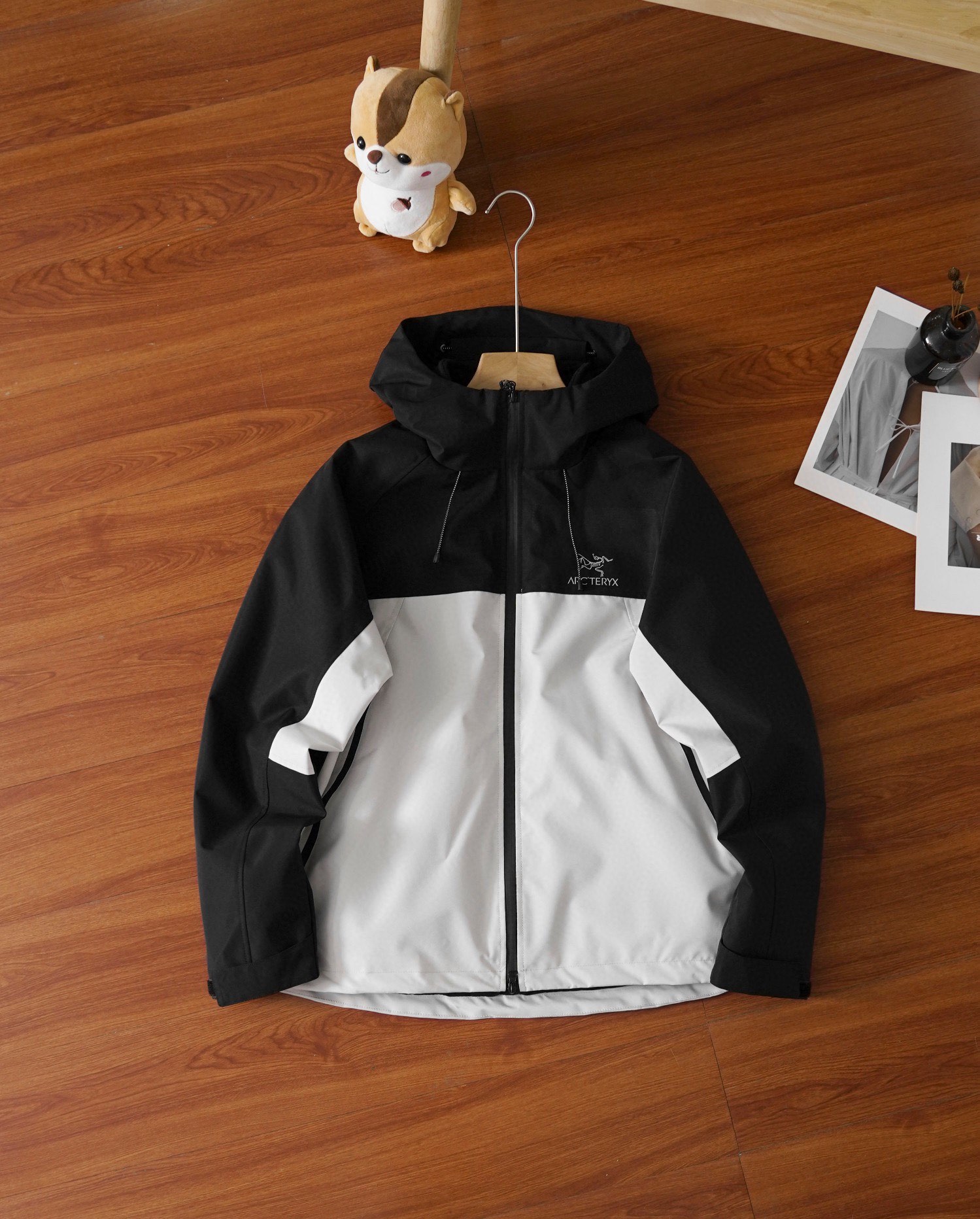 【ARC'TERYX旗艦店】SOLANOHOODY ジャケット ご好評に付き再入荷！