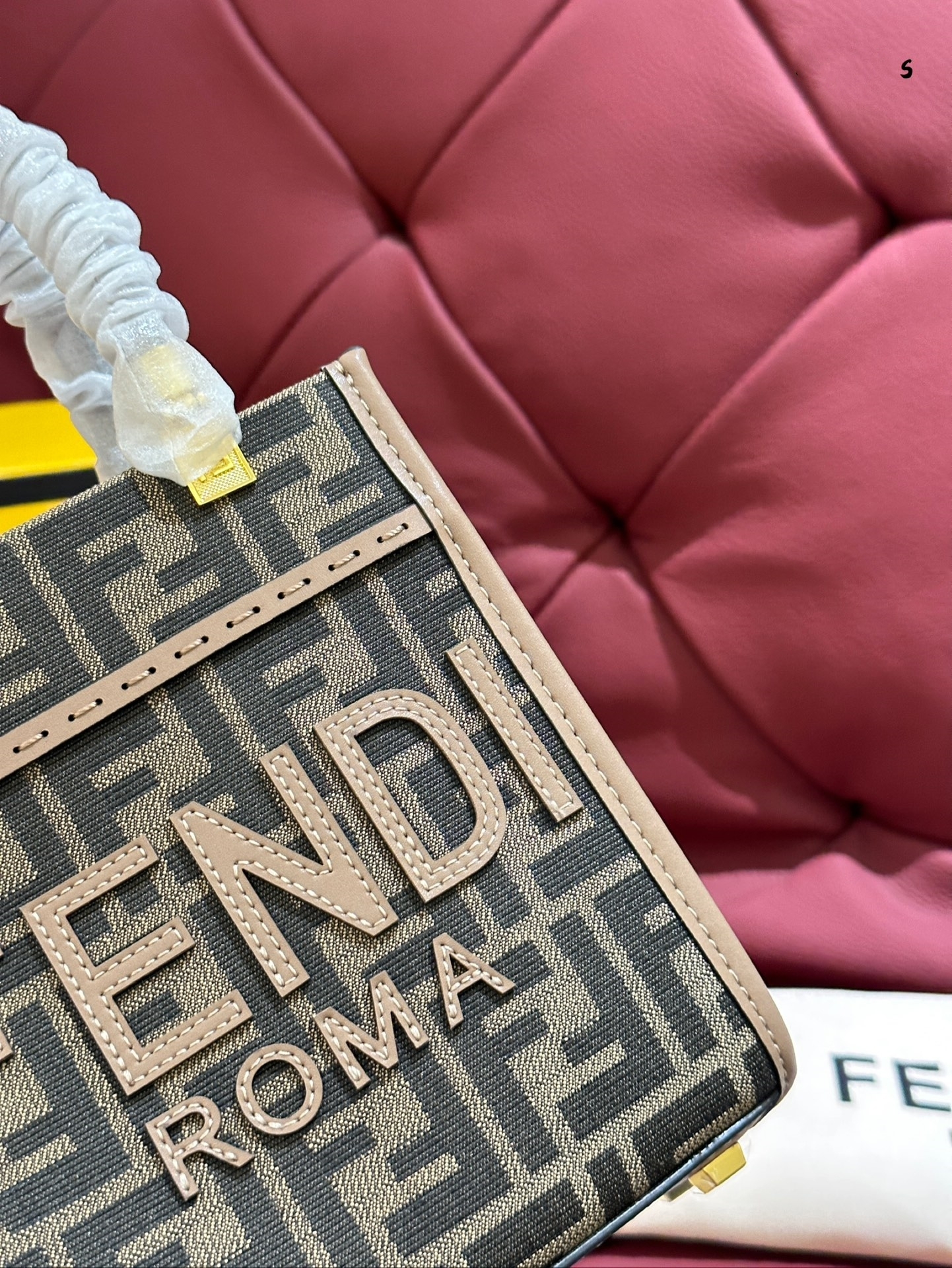 【FENDI公式旗艦店】フェンディ MINI  ハンドバッグ クロスボディバッグ