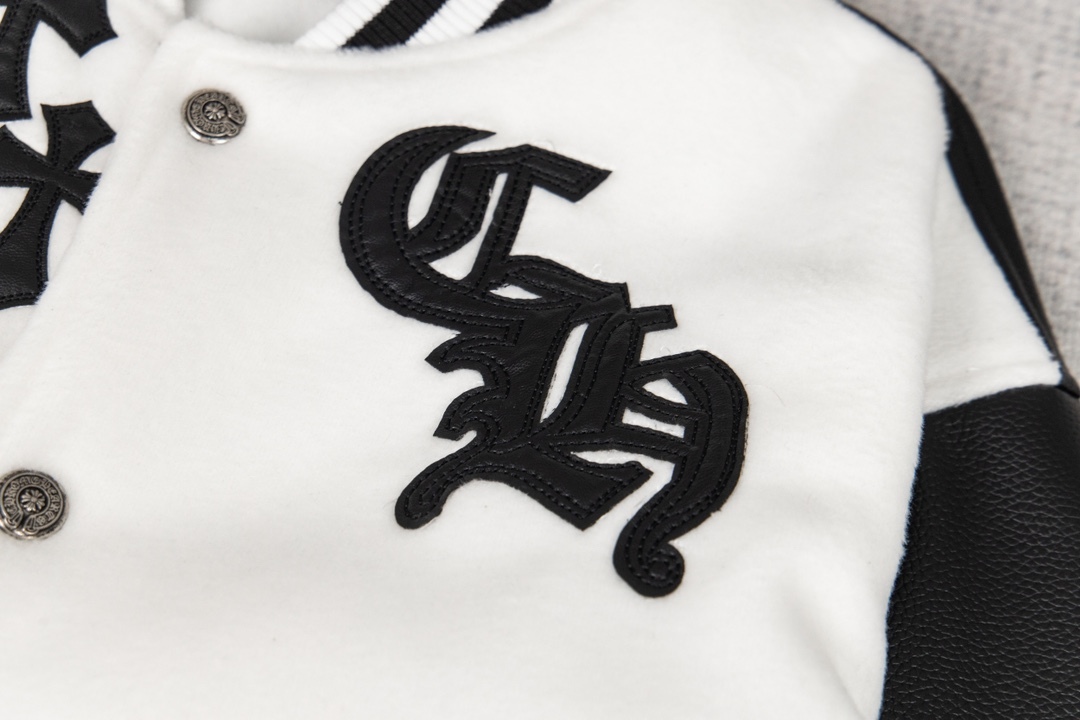 【CHROME HEARTS旗艦店】クロムハーツ ジャケット ご好評に付き再入荷！