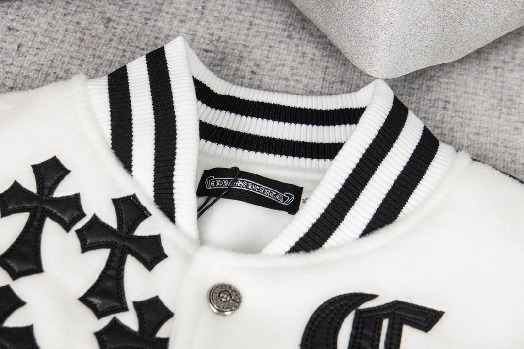 【CHROME HEARTS旗艦店】クロムハーツ ジャケット ご好評に付き再入荷！