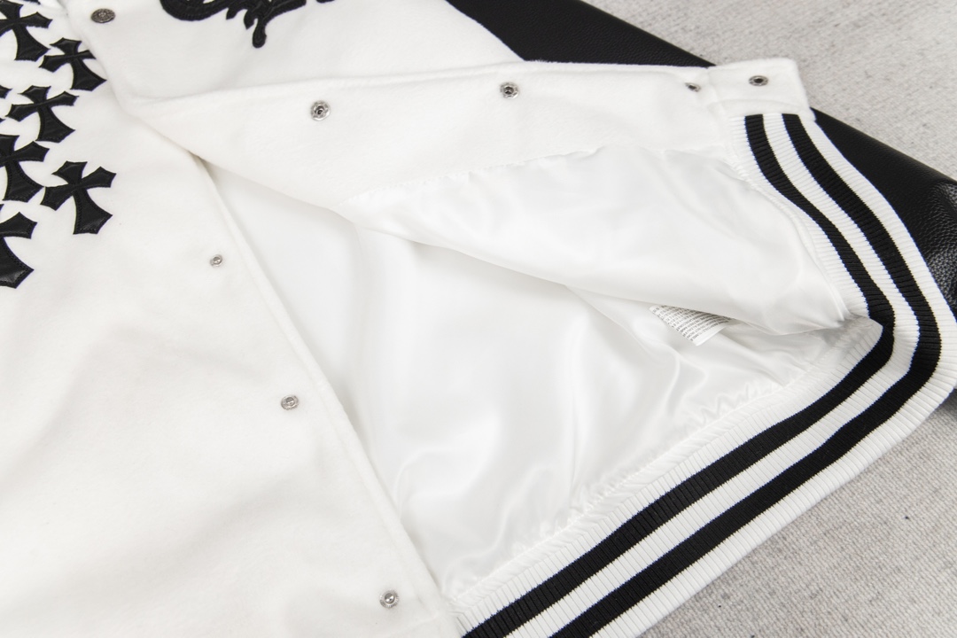 【CHROME HEARTS旗艦店】クロムハーツ ジャケット ご好評に付き再入荷！