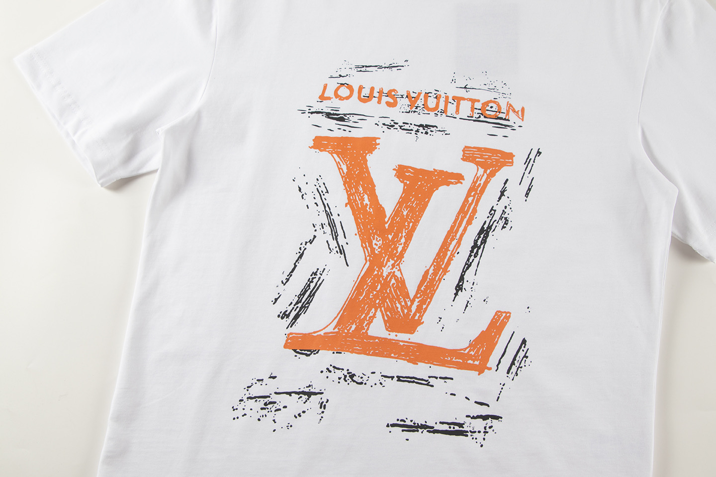 【LOUIS VUITTON旗艦店】ルイヴィトン 半袖Tシャツ ご好評に付き再入荷！
