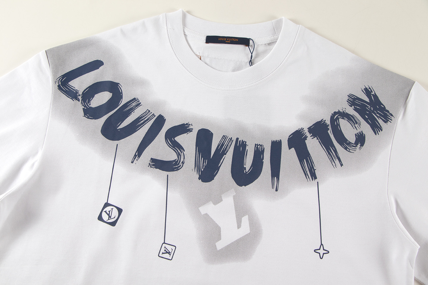 【LOUIS VUITTON旗艦店】ルイヴィトン 半袖Tシャツ ご好評に付き再入荷！